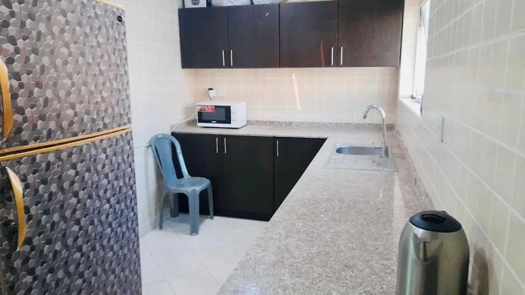 Couples Loft Partition Close To Mall Of Emirates Metro 두바이 0*,  아랍에미리트